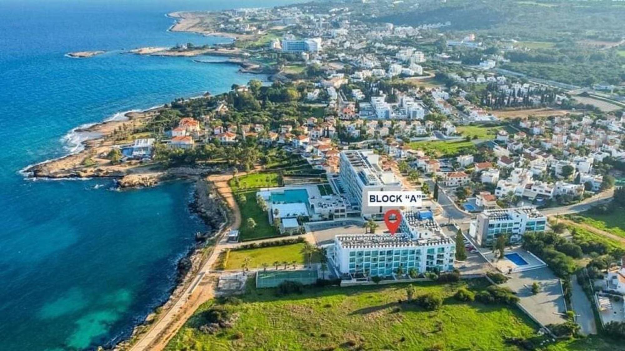 Amber - Coralli Beachfront Apartment Protaras Dış mekan fotoğraf