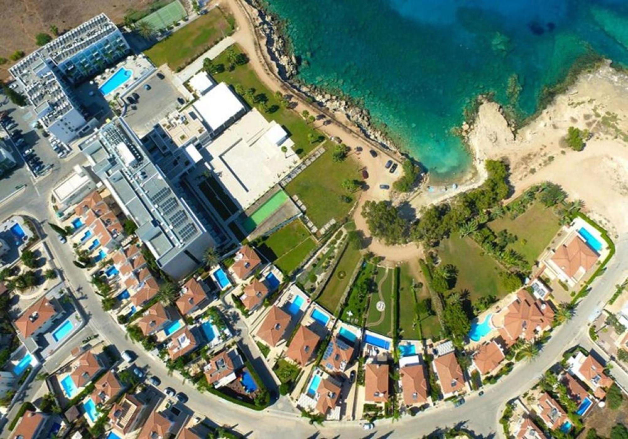 Amber - Coralli Beachfront Apartment Protaras Dış mekan fotoğraf