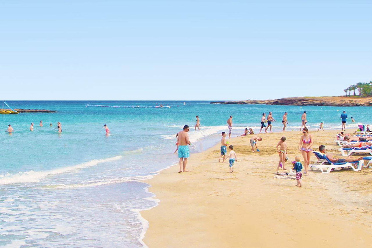Amber - Coralli Beachfront Apartment Protaras Dış mekan fotoğraf